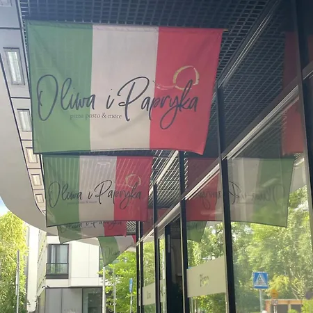 Wola Rest Lägenhet *